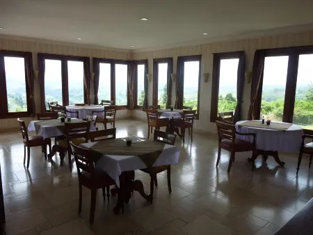 Villa Venety's Lembang by Bwb Отели рядом с достопримечательностью «Nasika Circle @ Trizara Resorts»