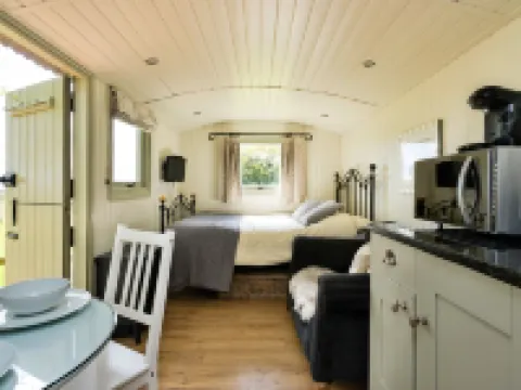 Hay and Hedgerow Glamping Hotels in Bridgnorth