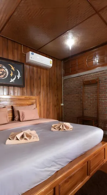 ห้องดีลักซ์ที่มีลานระเบียง