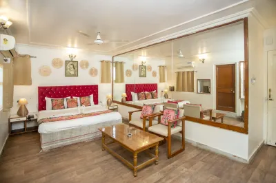 Hotel Pink Palace Hotels in Sansar Chandra Road