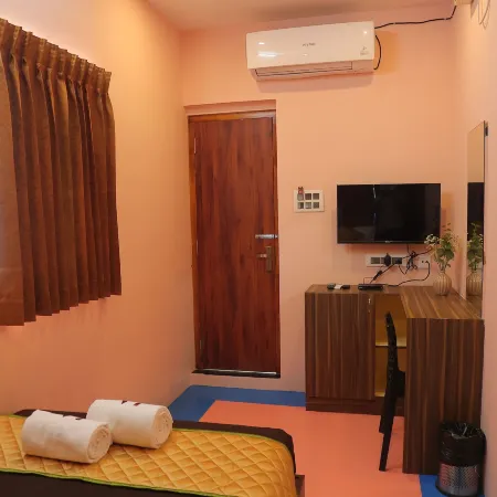 Le Apex Tharavaadu