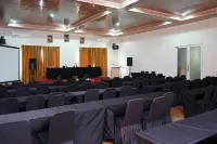 Ren'z Hotel Hotels in Dul