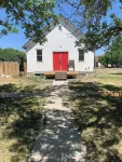 4 bedrooms 3 bath, Tranquil Home, Master suite & Jet tub, Mins from Hot Springs