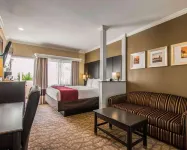 Comfort Inn & Suites Huntington Beach - balcony