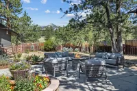 Panorama Vacation Home by Estes Park Homes 6 Bedroom Home by RedAwning