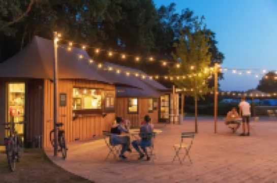 Huttopia de Roos Hotels in 