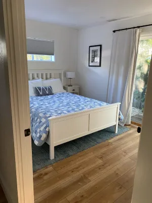 Luxury Sonoma Home with Hot Tub and Beautiful Deck and Outdoor Area Hotel in zona Sonoma Springs Brewing Co