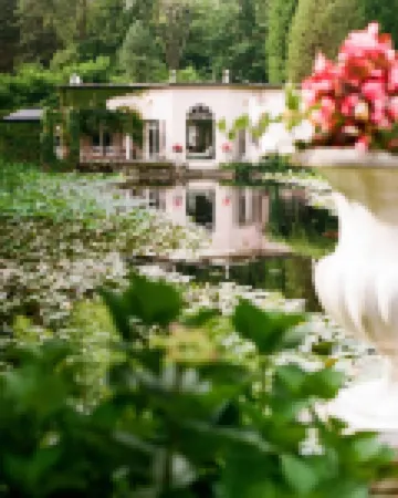 สวีท 1 ห้องนอนสุดมีเสน่ห์ในรีวิสเลท โรงแรมใน