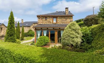 Lar de Vies Rural Complex