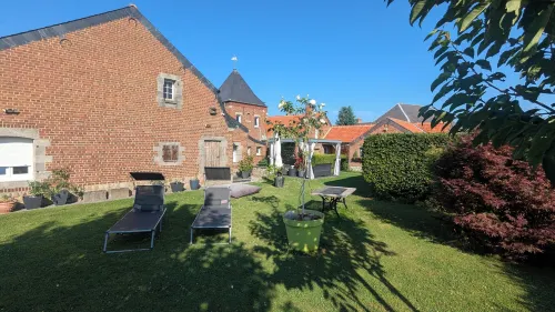Au Repos de la Licorne Hotels in Romeries