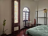 H&H Diamond Nail Guesthouse Hotel di Phú Vang District