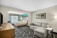 La Quinta Inn & Suites by Wyndham Batavia Hotels in Batavia