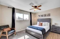 Spacious Home with Heated Pool! Các khách sạn ở Henderson-Green Valley