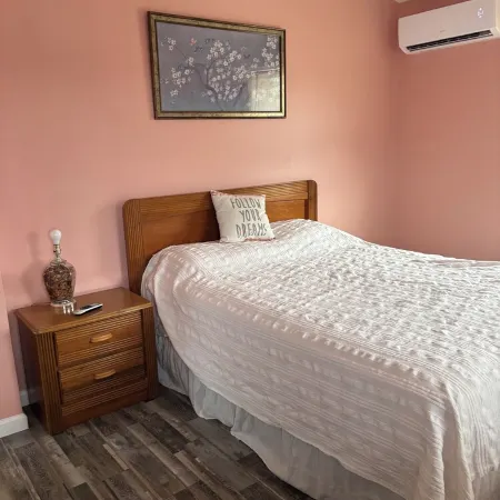 Beautiful 3 bedroom house in Villas NJ- dishwasher, washer/dryer, and ac.