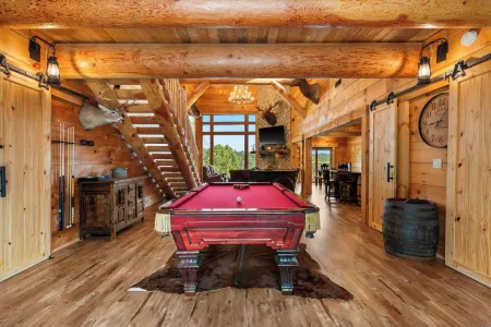 Buffalo Lodge - Stay for 8