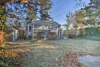 Steps to Cape Cod Canal Pet-Friendly Home - parking