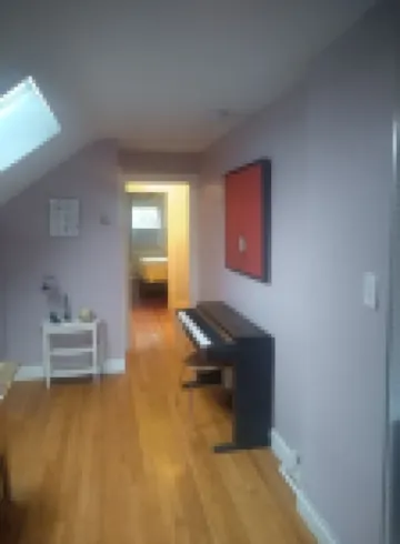 Loft apartment near Merriam Hospital