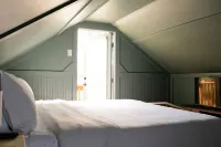 Spacious Cabin with Pool and Unique Spiral Staircase - Charming Getaway