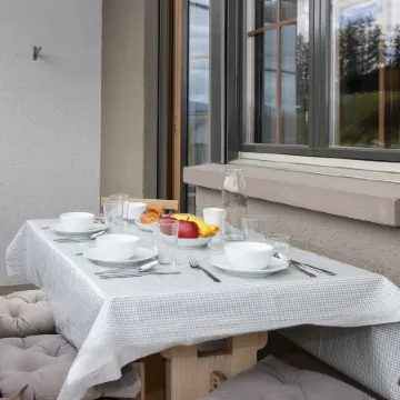 La Siala Apt.17