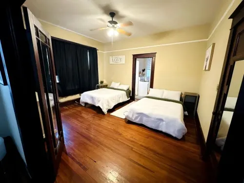 Vintage & Affordable Unit 1 of 6