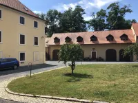 Stylish 2 bedroom apartment with historical atmosphere and private sauna/hot tub Hotels in Prague 13