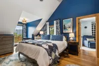 2025 Log Home- Ski Chalet w/ Luxury Amenities. direct Views of Hunter Slopes