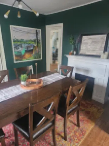 Central/Dog Friendly/Parking/AC