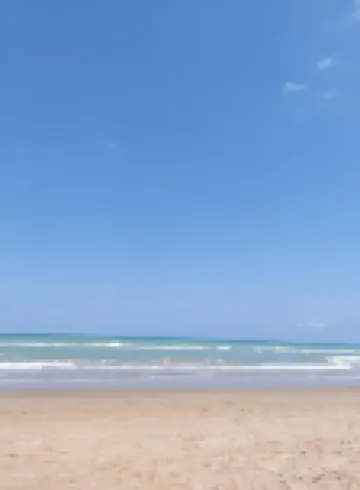 Waves and Sunsets - Your Refuge in Silvi Marina. The Pearl of the Adriatic 錫爾維瑪麗娜酒店