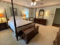 Fabulous 3 Bedroom House. Peaceful, Relaxing Sunnywood Retreat in Chincoteague.