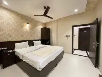 Hotel Park Plaza Hotels in Varanasi