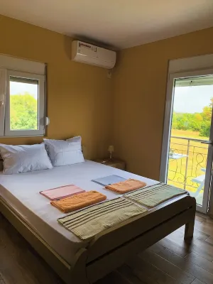 Idyllic getaway near Ulcinj with pool. Pet friendly! Hotels in 