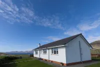 Beach holiday home 5 minutes' walk to Luskentyre Beach