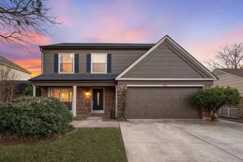 Spacious Modern Home w/ Pool • Hot Tub • Game Room