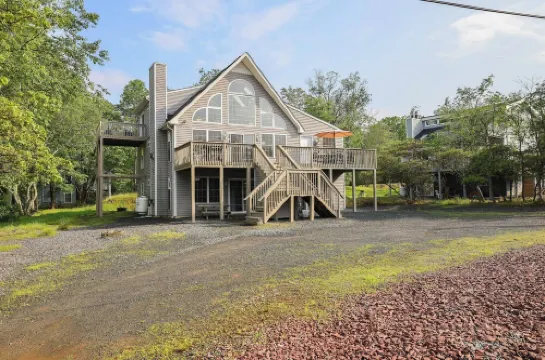 Sleeps 20, Karaoke Room, 1 Min Walk to Lake, Near Jack Frost, Big Boulder