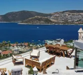 Award Winning Panoramic 4-bed/bath villa 100 m. from beach, pool, jacuzzi, sauna