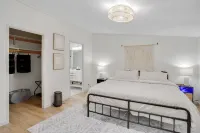 Pine Haven • Cozy Lake Escape • King Suite • Fire Pit • Fast Wi-Fi - 4-Star
