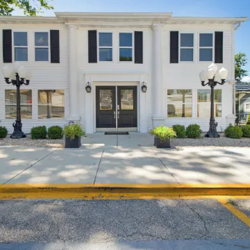 The Commercial Hotel