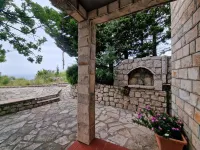 Authentic cliff villa, with pool, private staircase to hidden beach -Budva Hotel a 