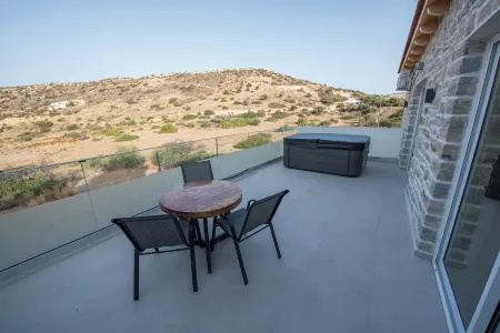 ALMOND SUNSET VILLA by Irenekomos apartments