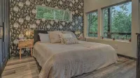 Brand New Relaxing Mountain Retreat