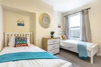 Cloud View Cottage Hotels in Congleton