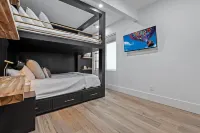 Utah Luxury Getaway ~ Swim Spa, Saunas, Fire Lounge & Gym Near Skiing & Airport Hotels in Riverton