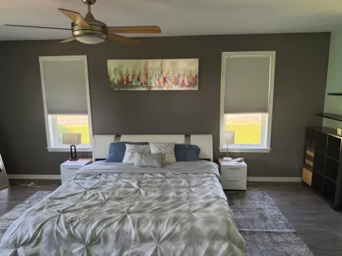 Relax in Style, Peaceful Patio, King Bed, Close to Everything