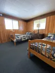 Cabin on the hill Ascutney Vt - 4 bedrooms Hotels in West Windsor