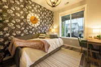 Spacious 4Br Wine Country Home, Backyard, Fireplace, Family-Friendly