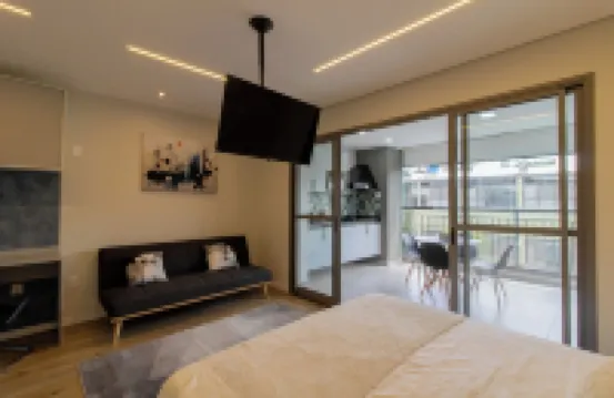 Garden on Blue Studio - GRU 303