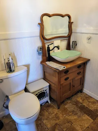 Bovine Studio at Europa Coffee, Inn, & Events Отели в г. Валенсия