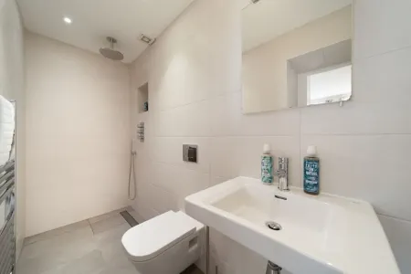 Harbour Terrace West Отели рядом с достопримечательностью «Heddon Valley»