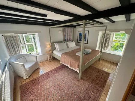 Cotswold Cottage Отели рядом с достопримечательностью «Парк Спайсболл Кантри»