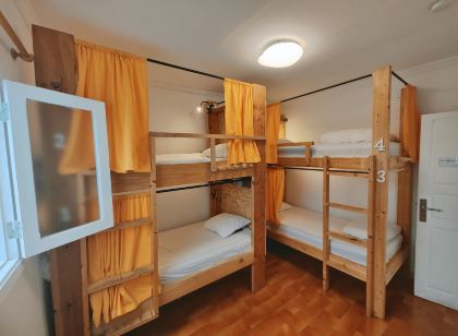 La Ventana Azul Surf Hostel